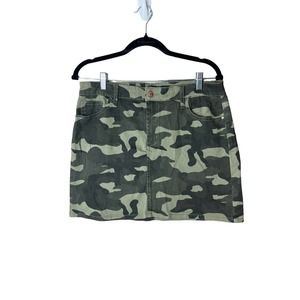 Celebrity pink camo mini skirt size 9